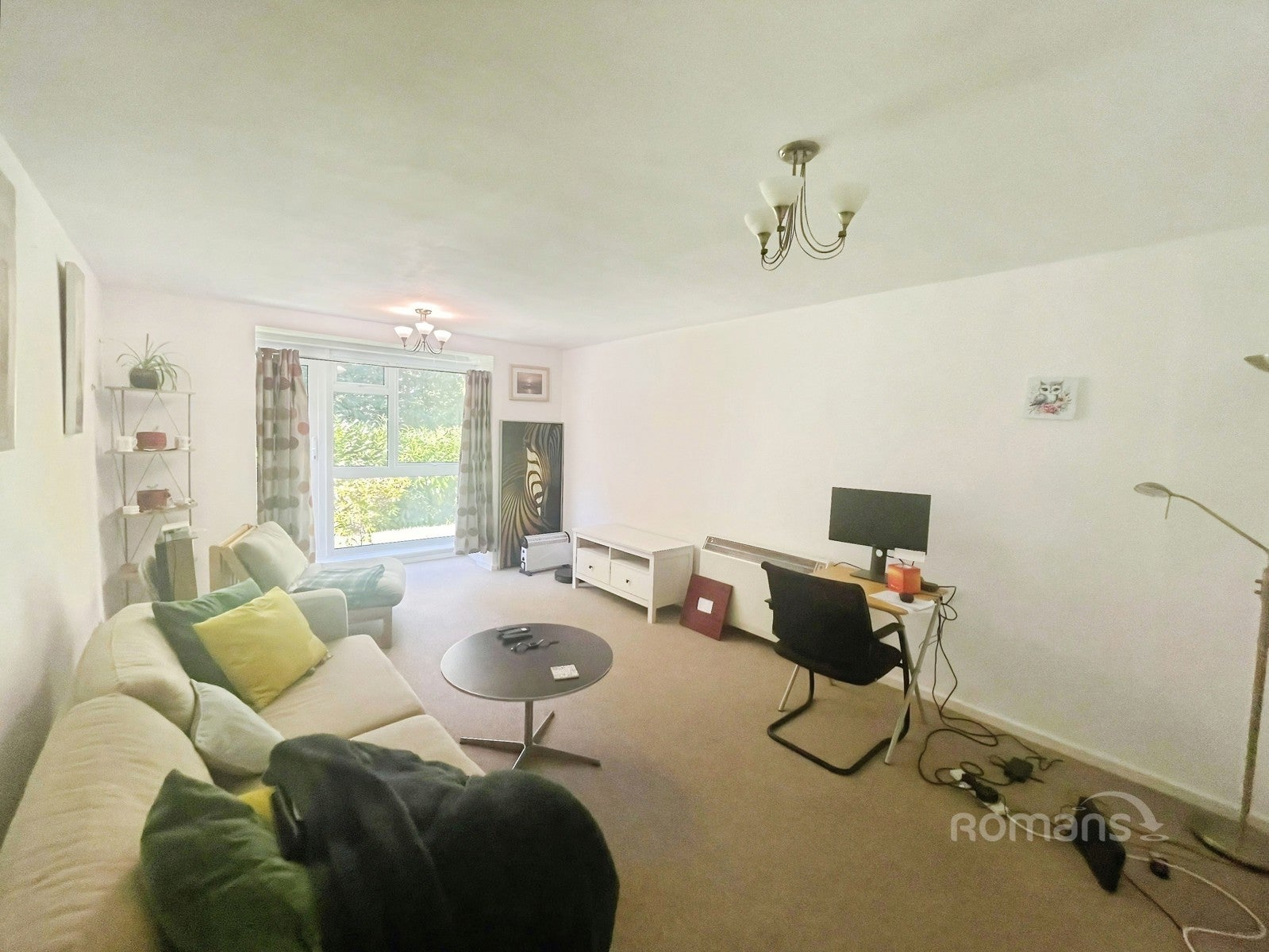 Flat Cardwell Crescent in Ascot