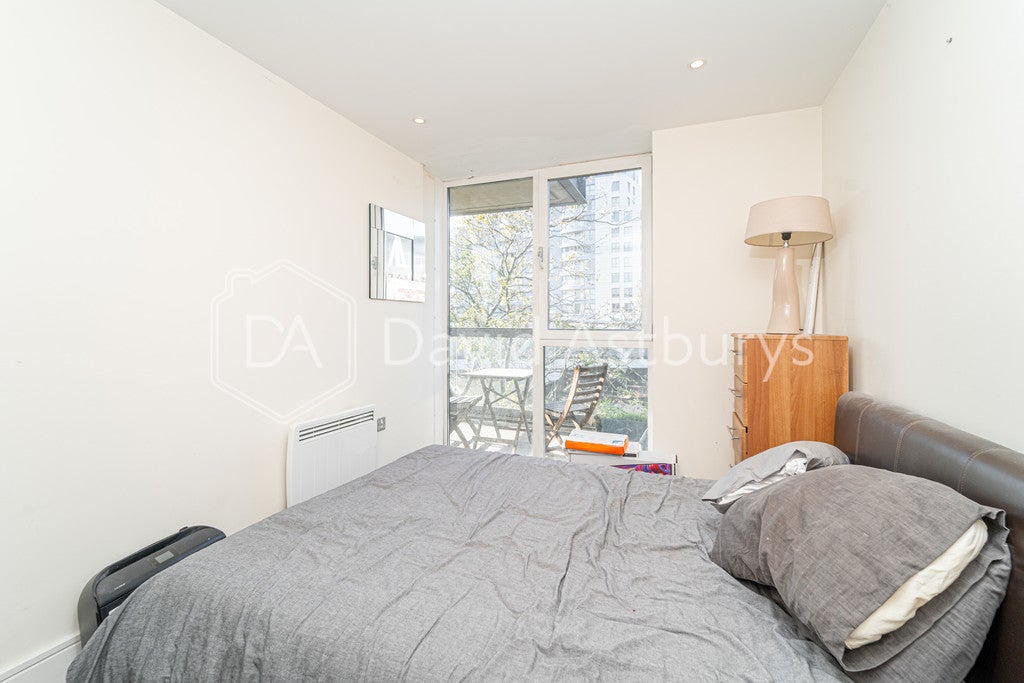 House Drayton Park in Greater London