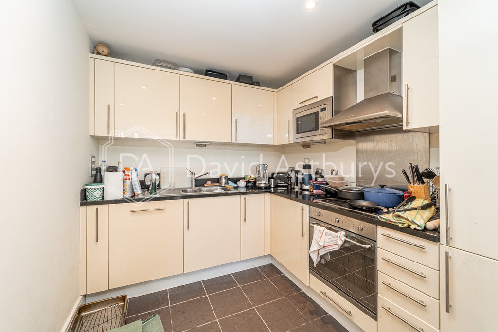House Drayton Park in Greater London
