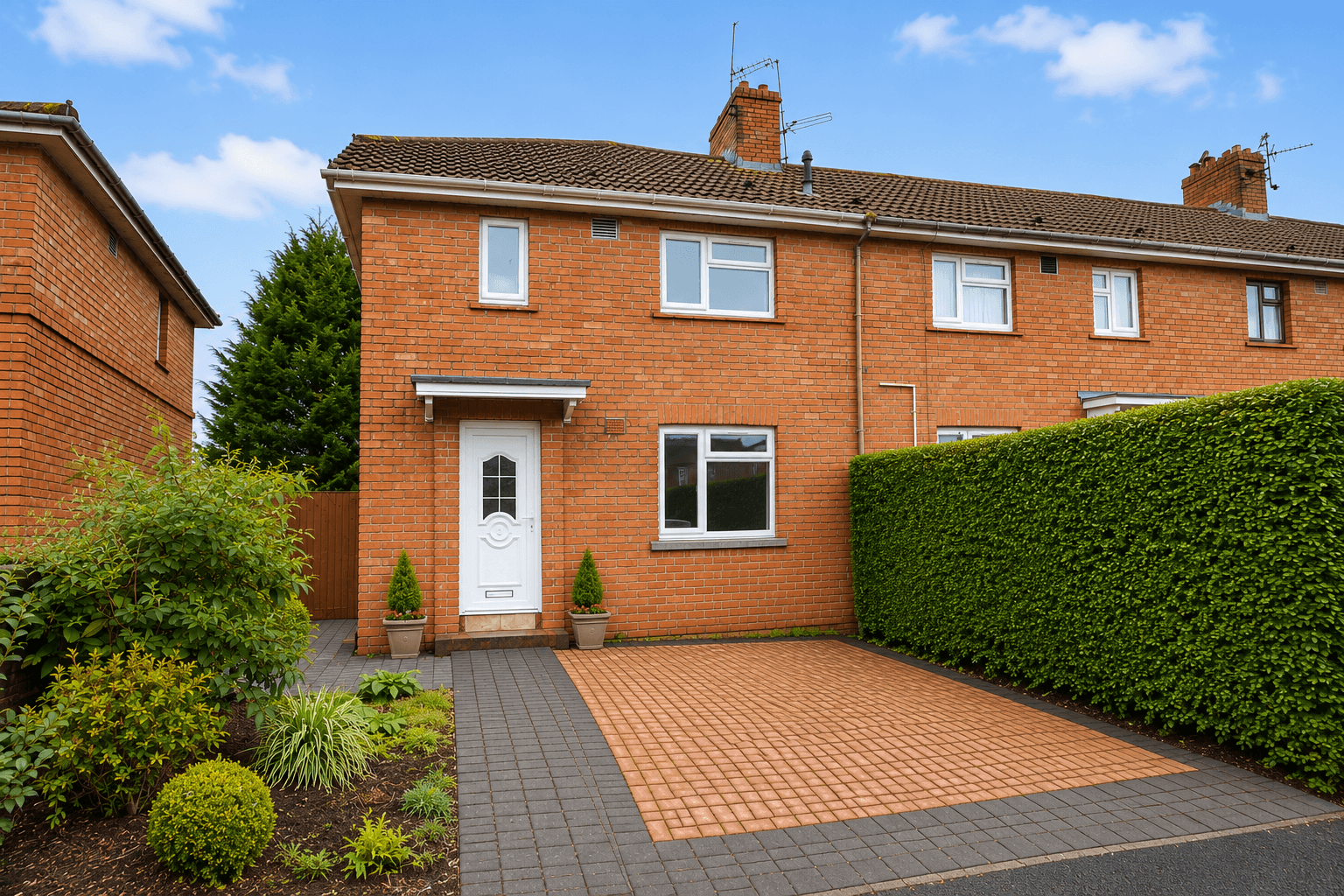House Danbury Crescent in Bristol
