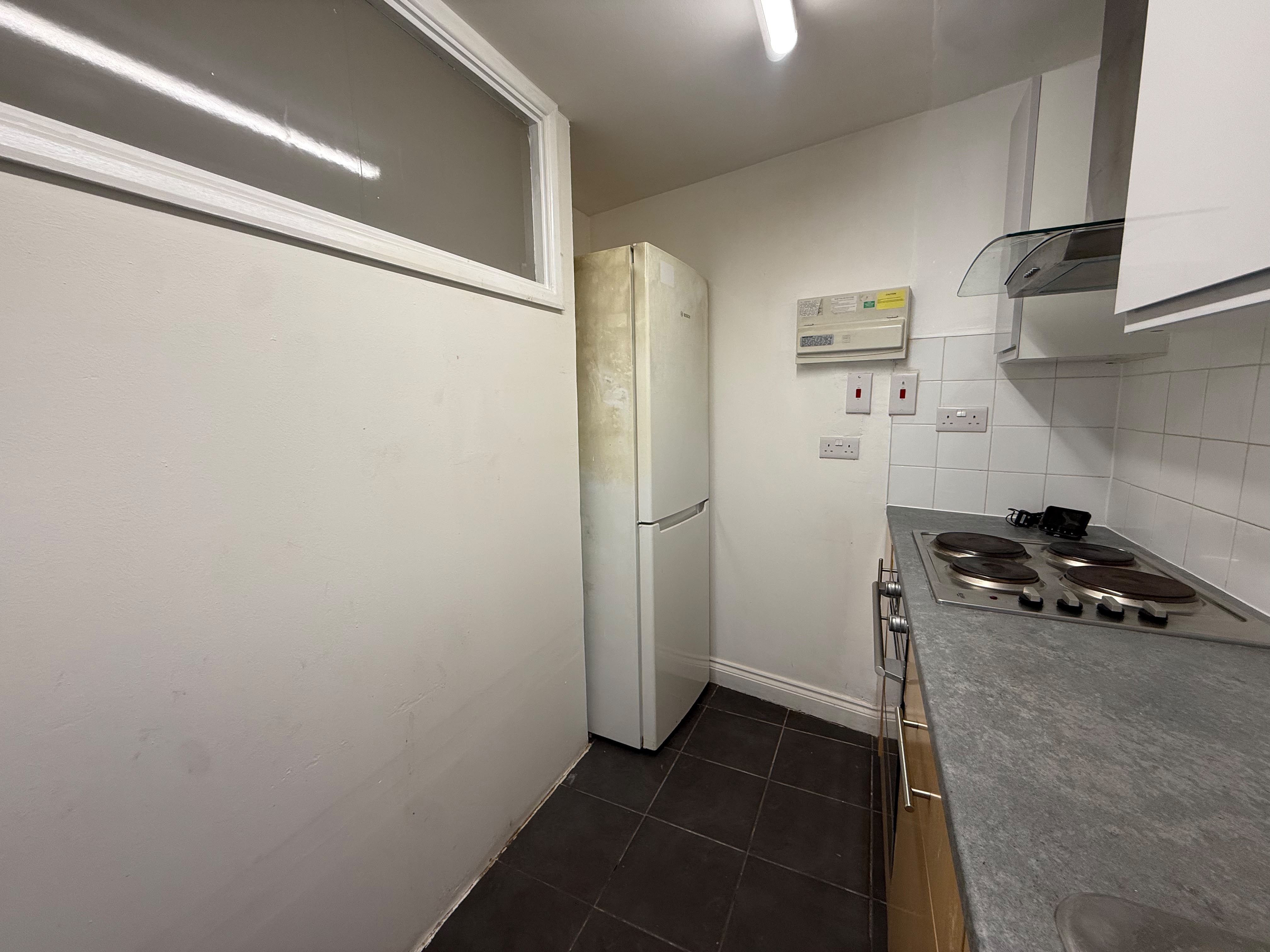 Flat Princes Avenue in Greater London