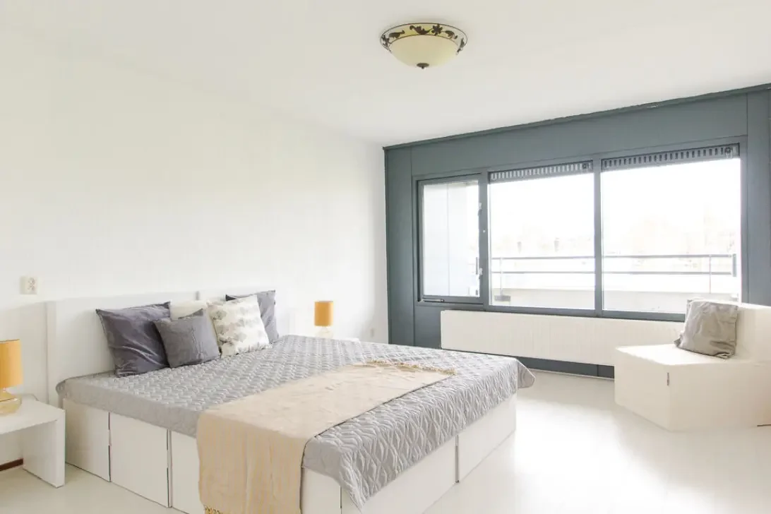 Flat Erasmusweg in Den Haag