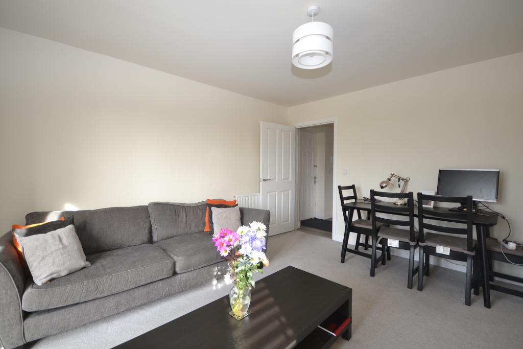 Flat Fullers Ground in Milton Keynes