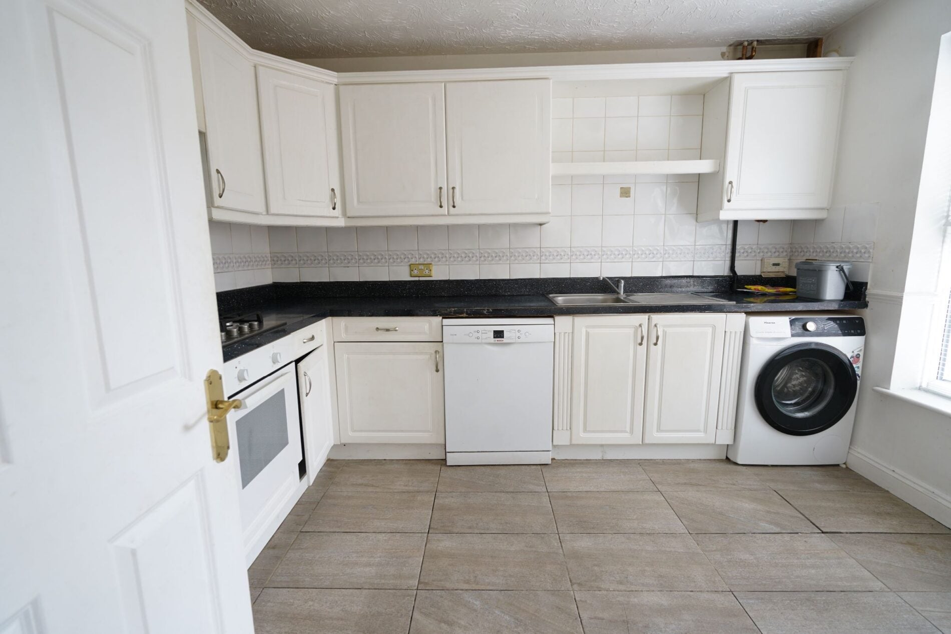 House Fleming Road in South Ockendon