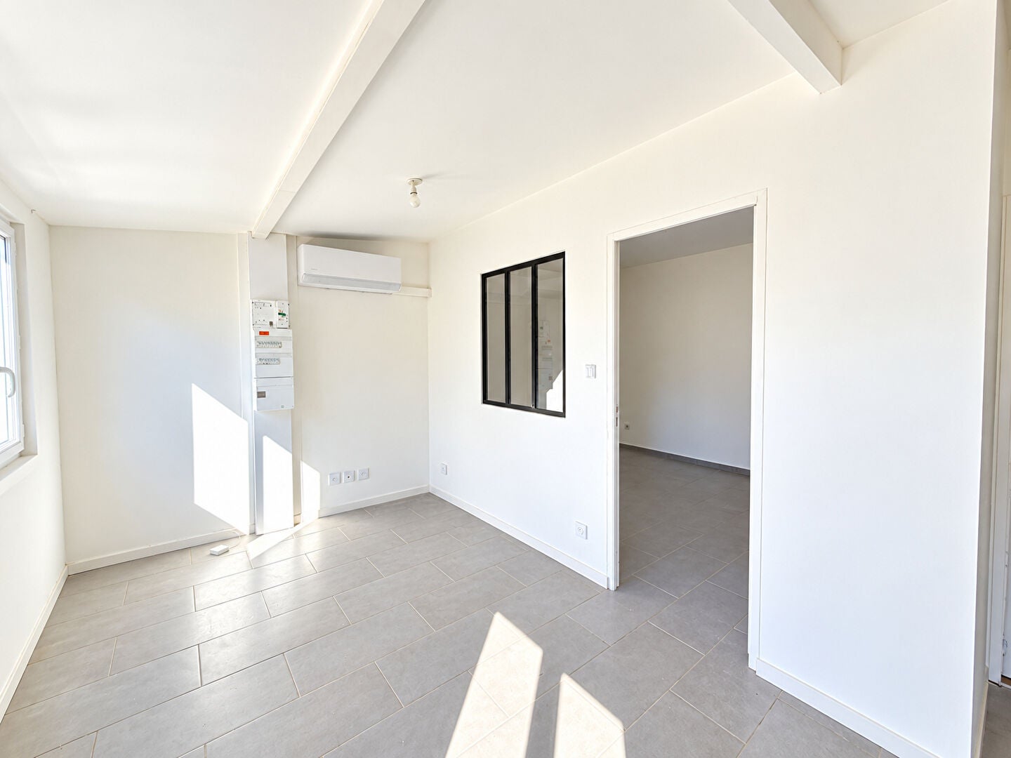 Flat Rue de la Fontaine Couverte in Dammarie-les-Lys