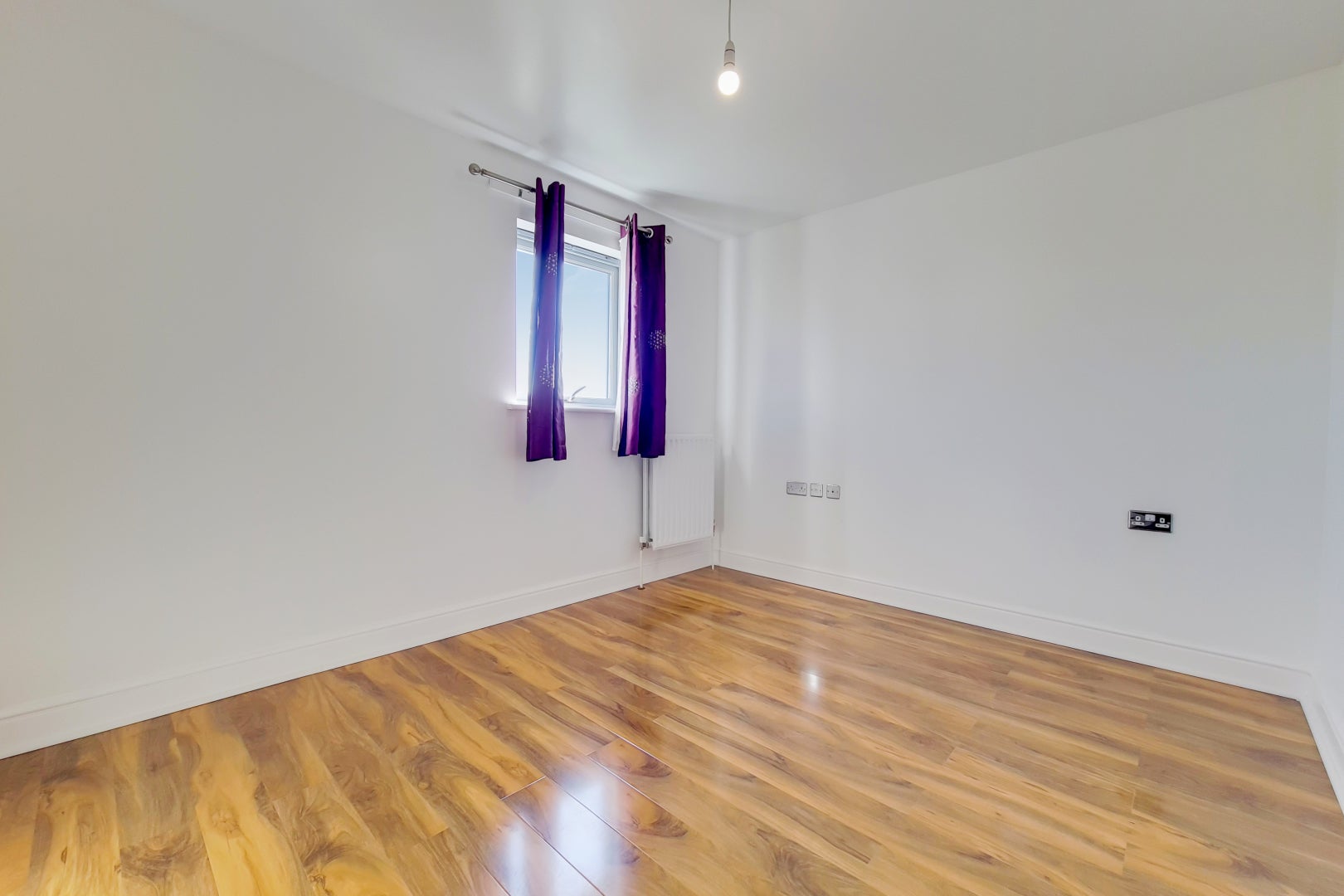 Flat Rayners Lane in Greater London