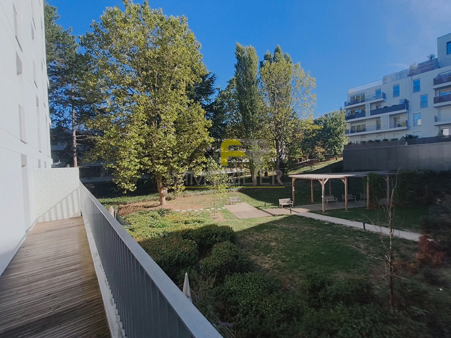 Flat Rue Lionel Terray in Rueil-Malmaison