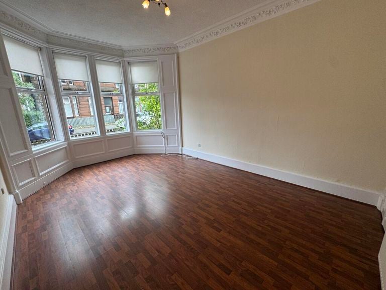 Flat Meadowpark Street in Glasgow