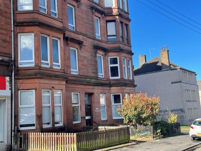 Flat Meadowpark Street in Glasgow