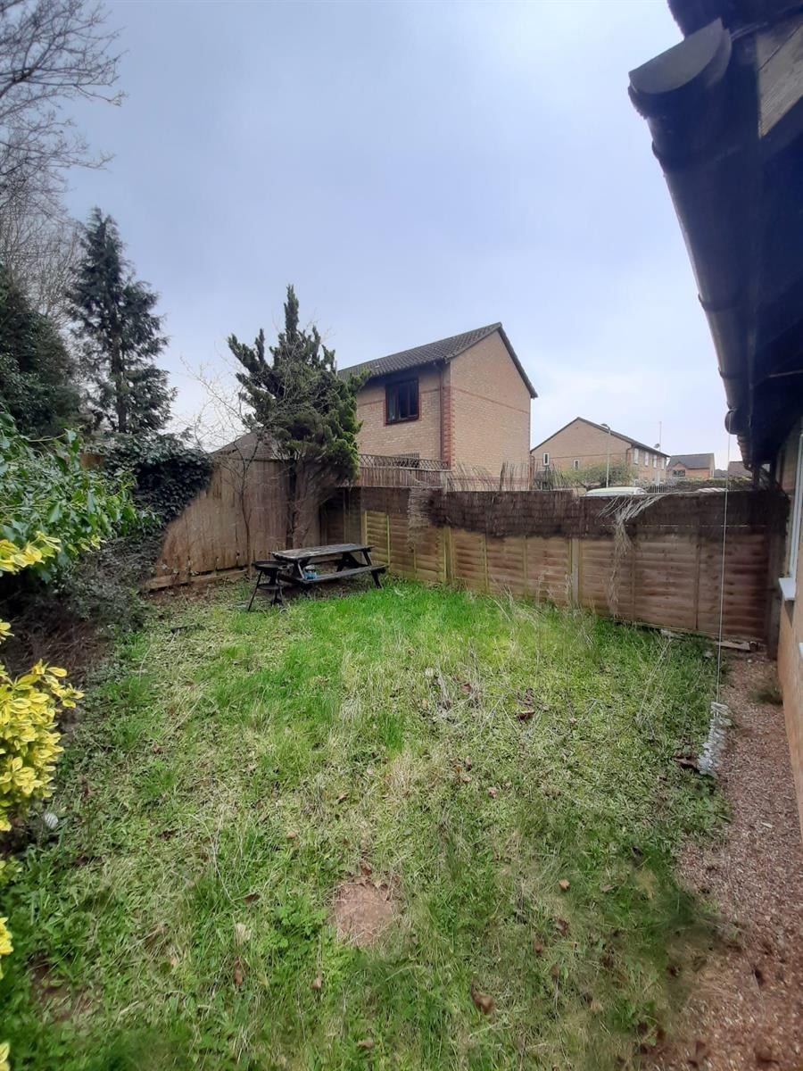 House Hornbeam Road in Cherwell District