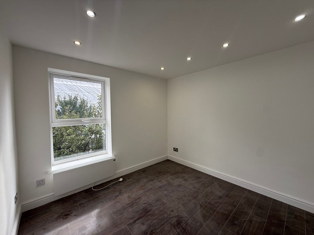 Flat Montague Waye in Greater London
