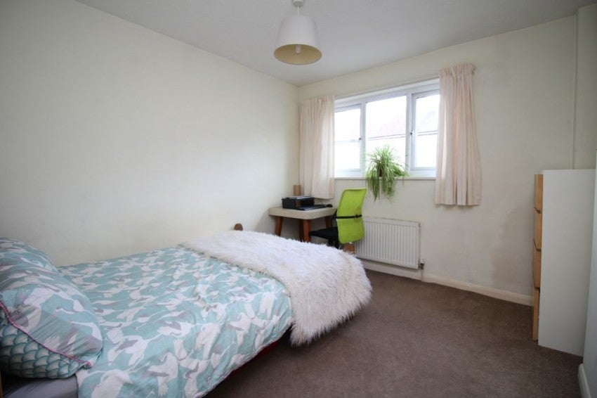 Flat Priory Street in Tonbridge and Malling