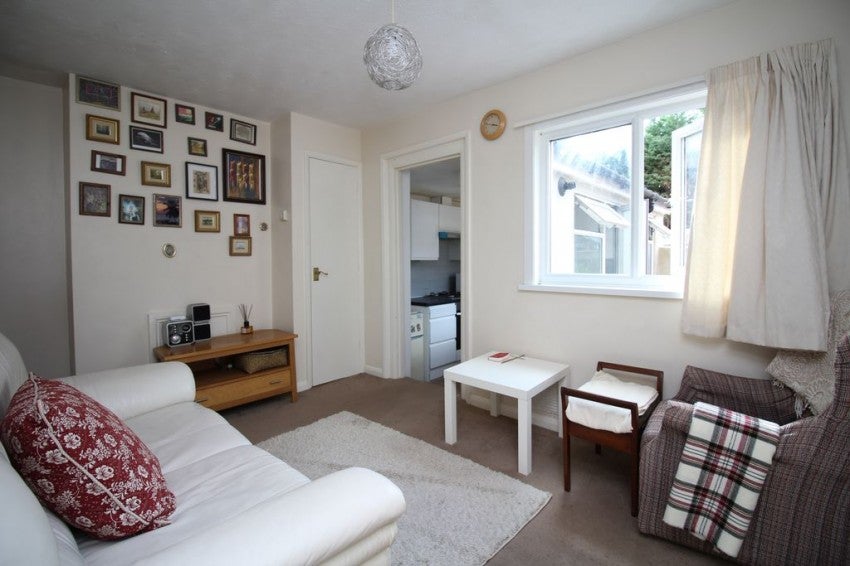 Flat Priory Street in Tonbridge and Malling