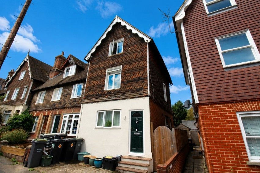 Flat Priory Street in Tonbridge and Malling