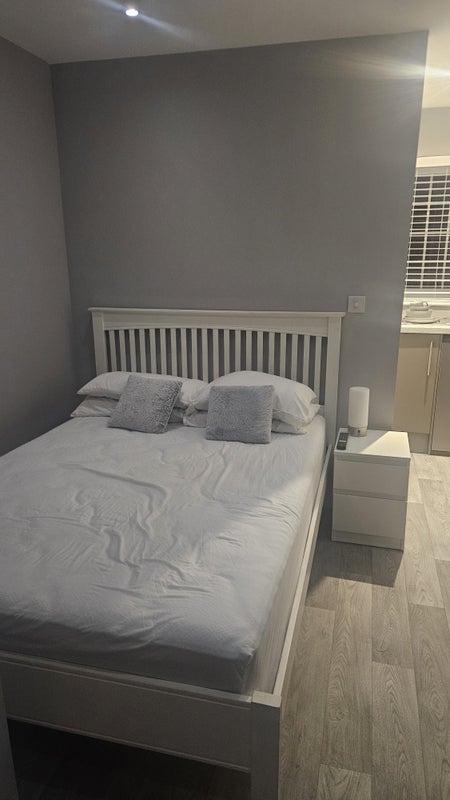 Room Laburnum Way in Witham