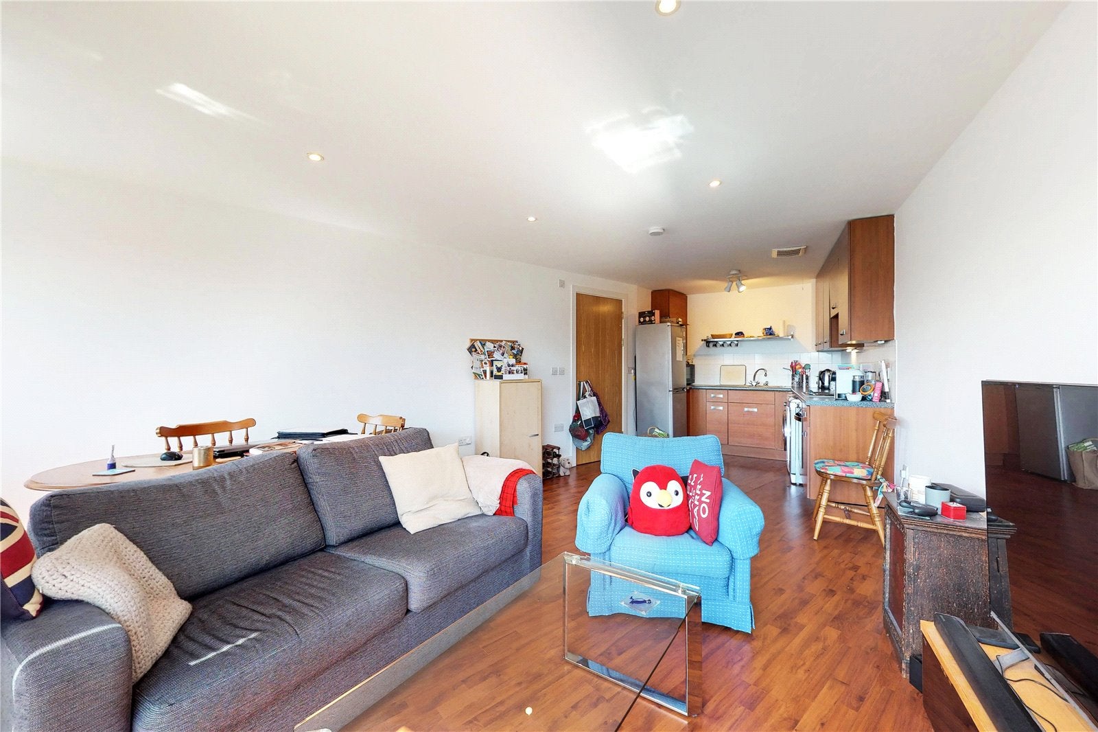 Flat Empire Square South in Greater London