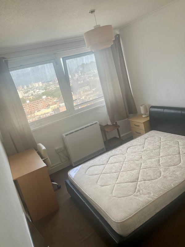 Room Mansford Street in Greater London