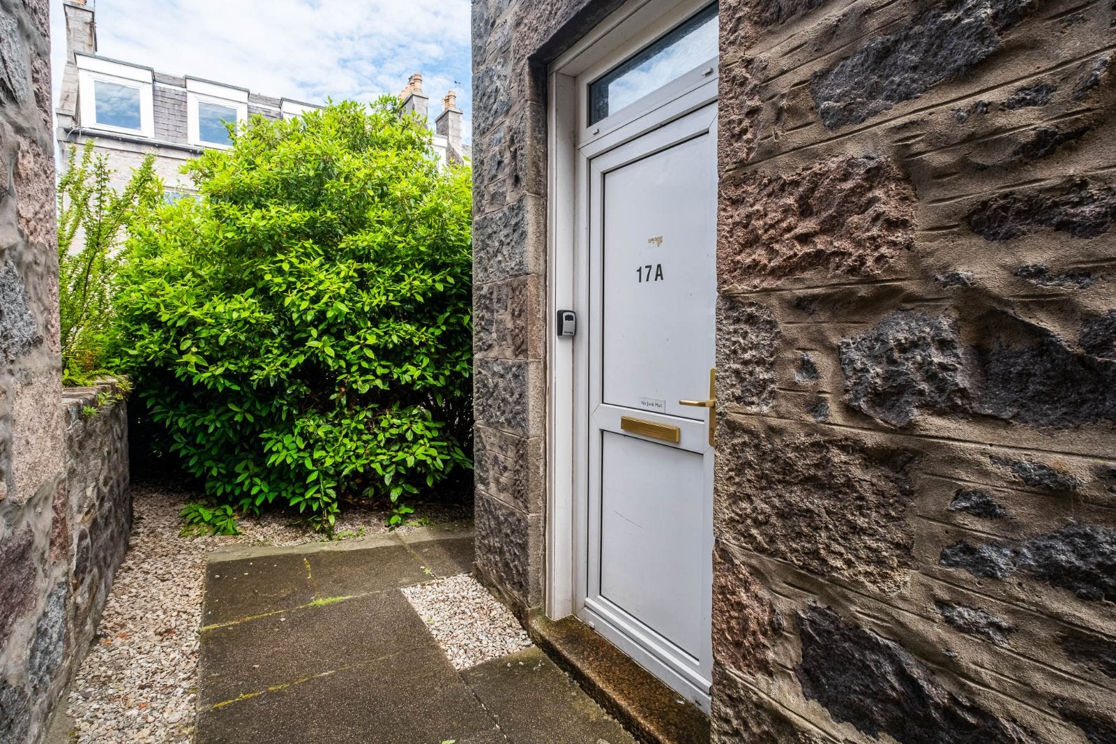 Flat Broomhill Road in Aberdeen City