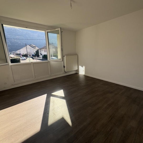 Flat Rue du Commandant Evreux in Brignoud