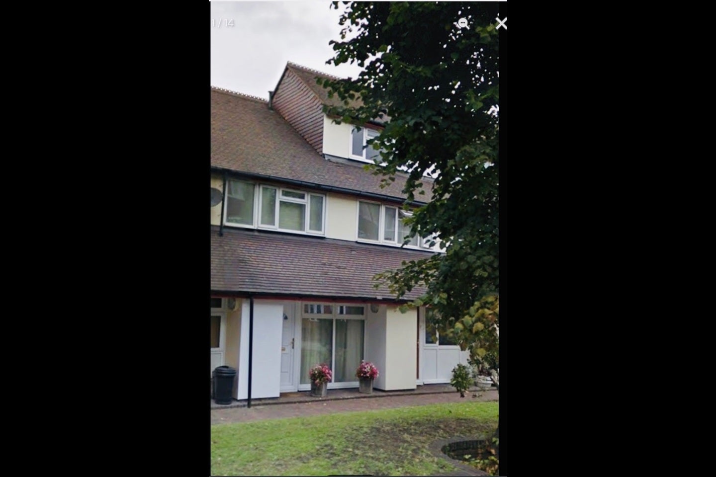 House Dunton Road in Greater London