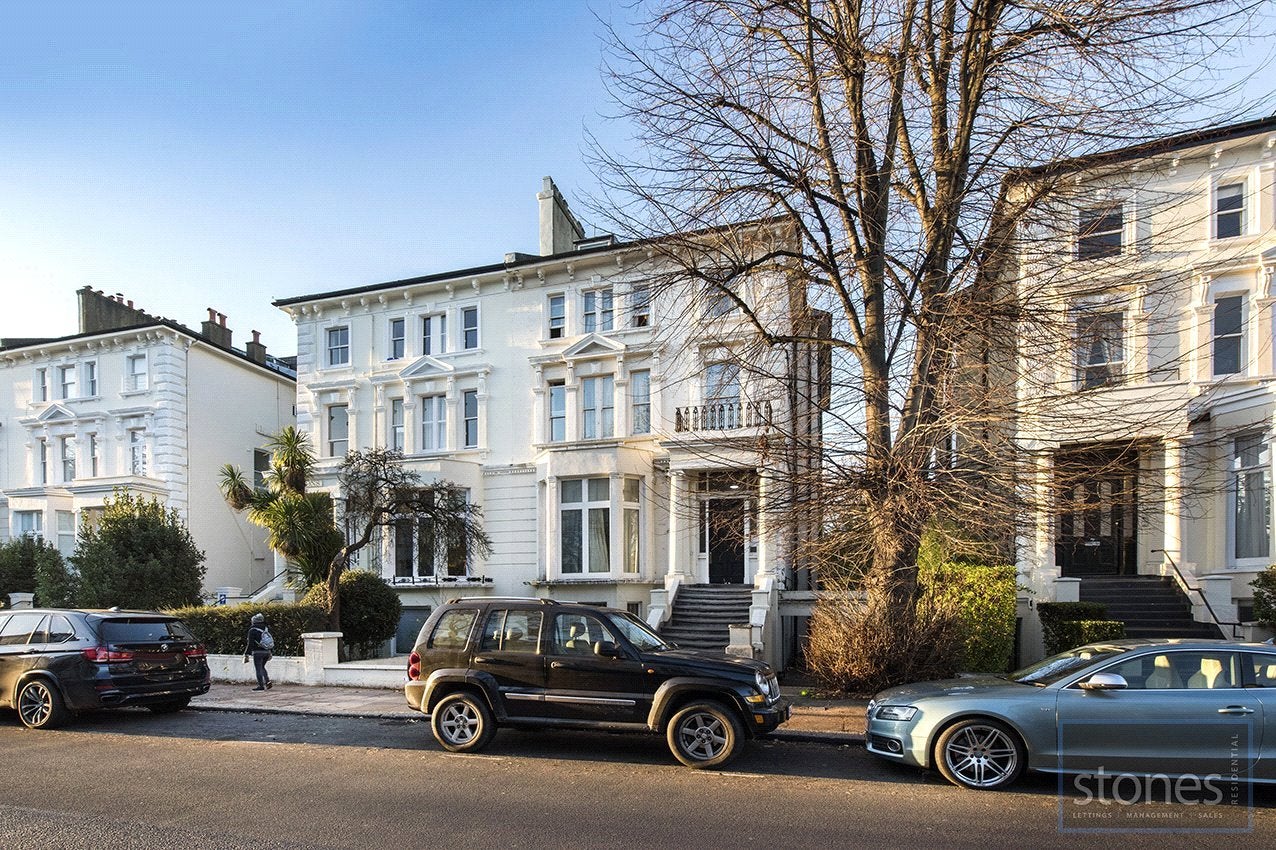 Flat Belsize Park in Greater London