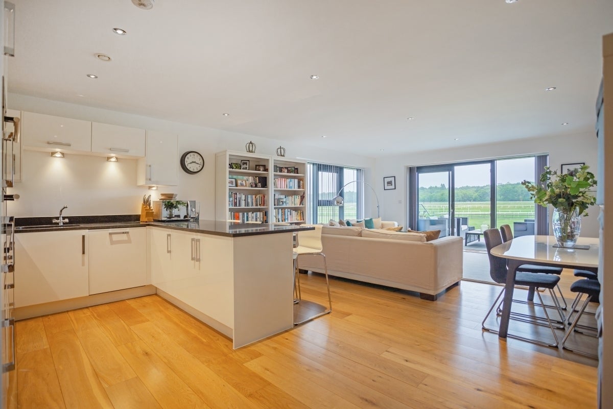 Flat Kingman Way in Greenham
