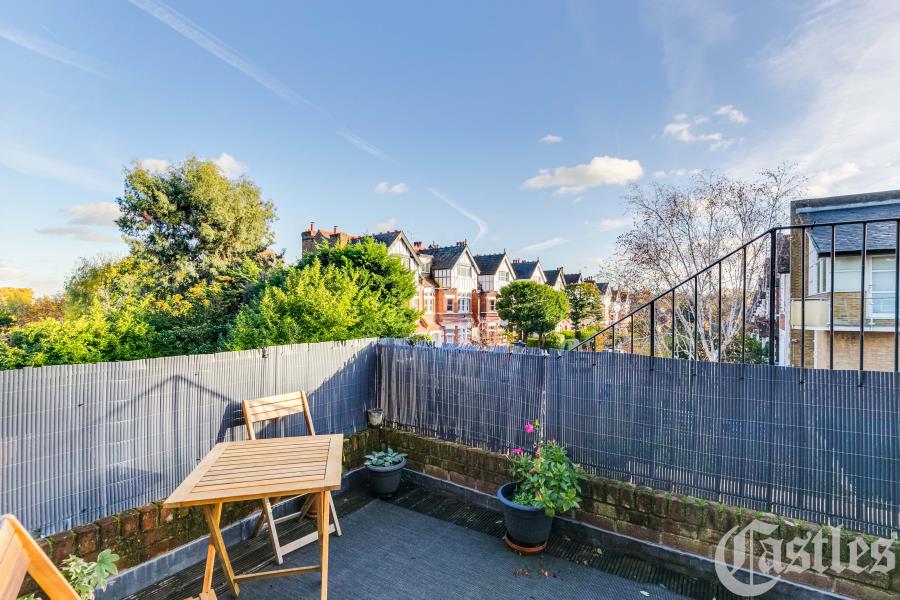 Flat Wolseley Road in Greater London