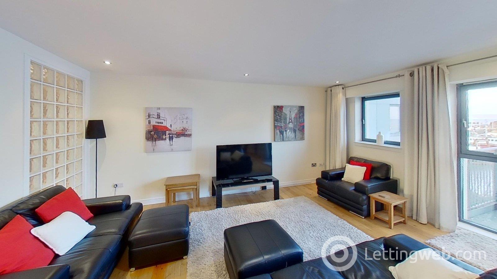 Flat Lower Granton Road in Edinburgh