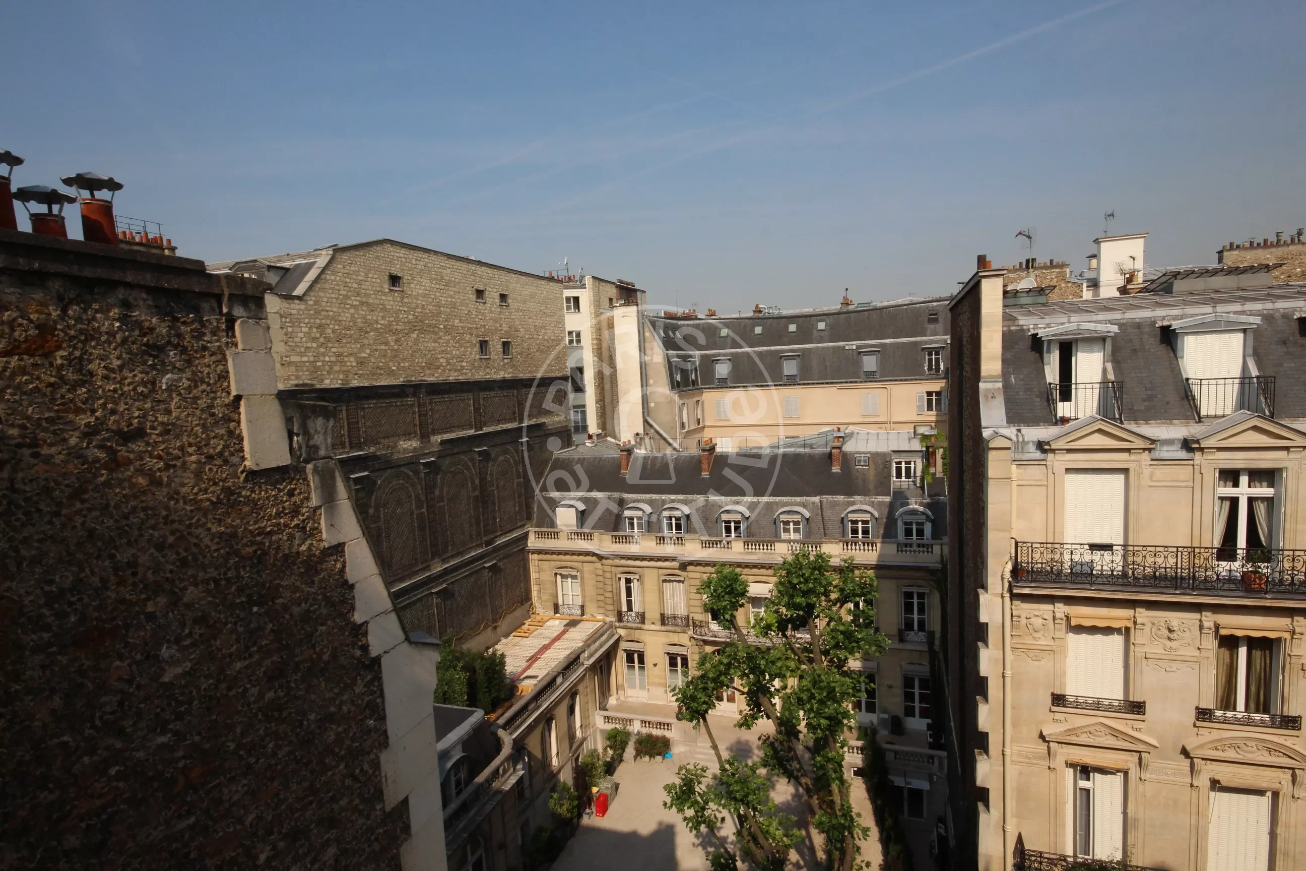 Flat Rue de la Faisanderie in Paris