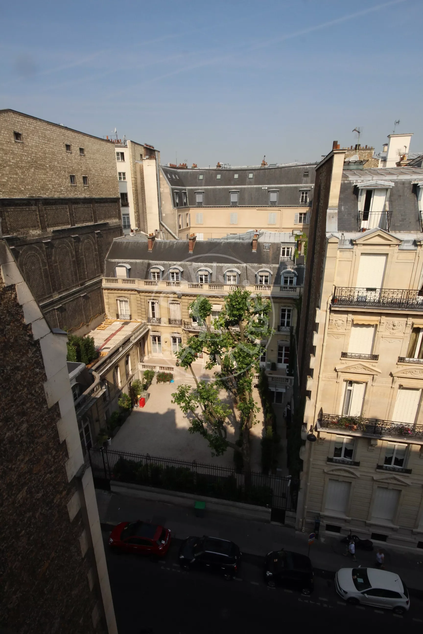 Flat Rue de la Faisanderie in Paris