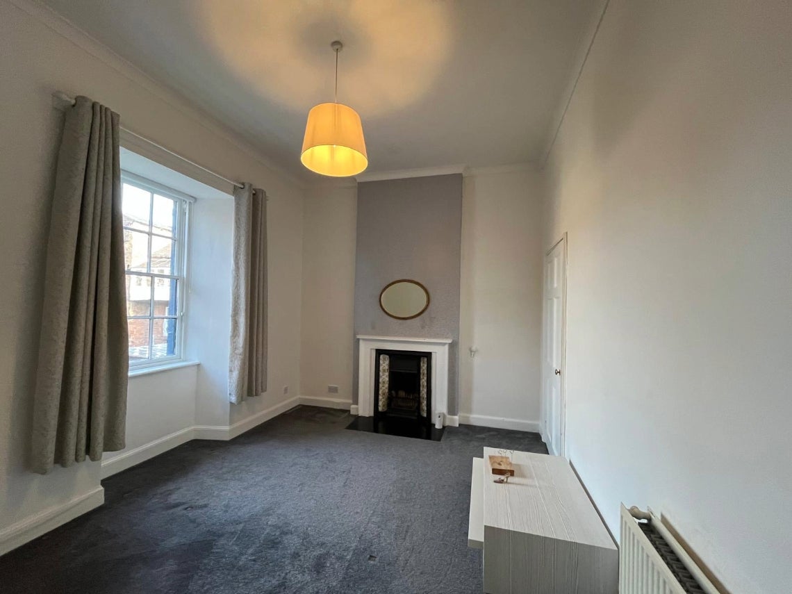 Flat Buccleuch Street in Dumfries