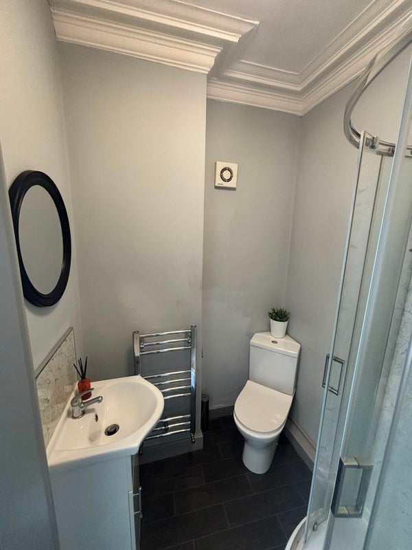 Room Caxton Street in Barnsley
