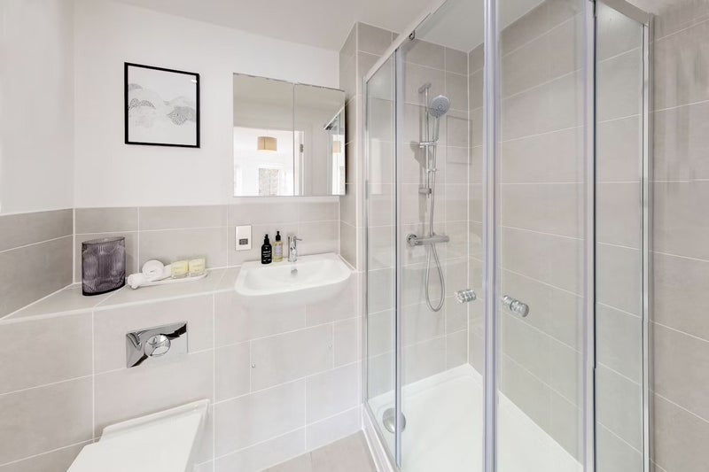 Room North Periphery in Greater London