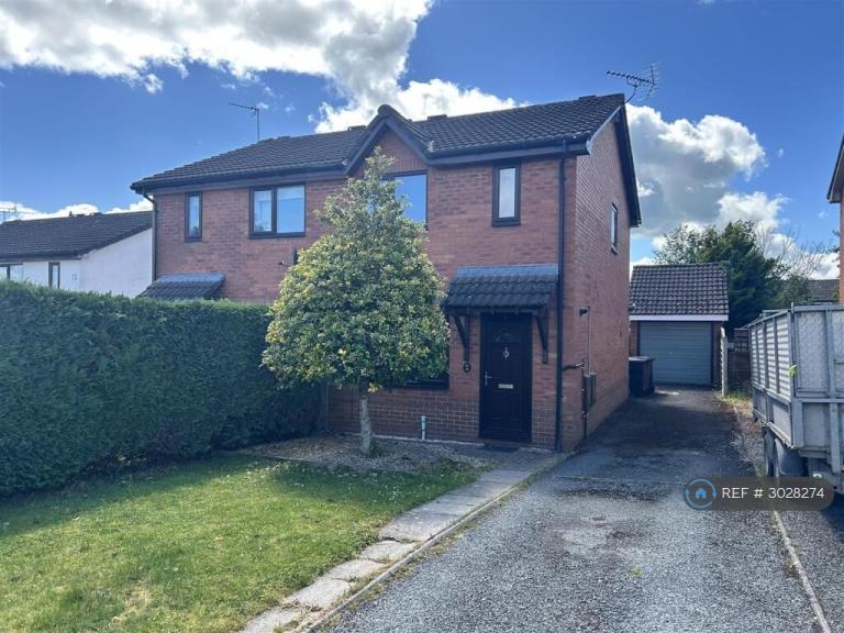 House Kay Close in Oswestry