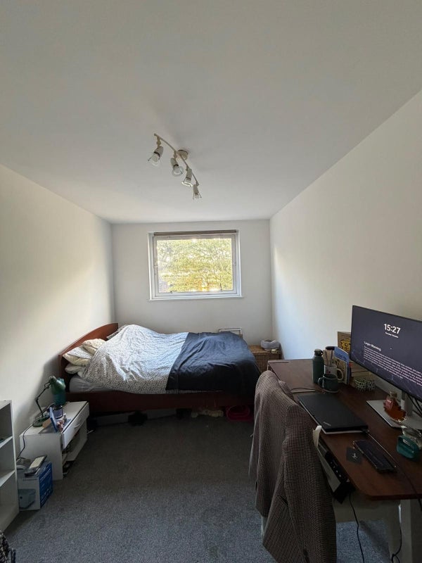 Room Lissenden Gardens in Greater London