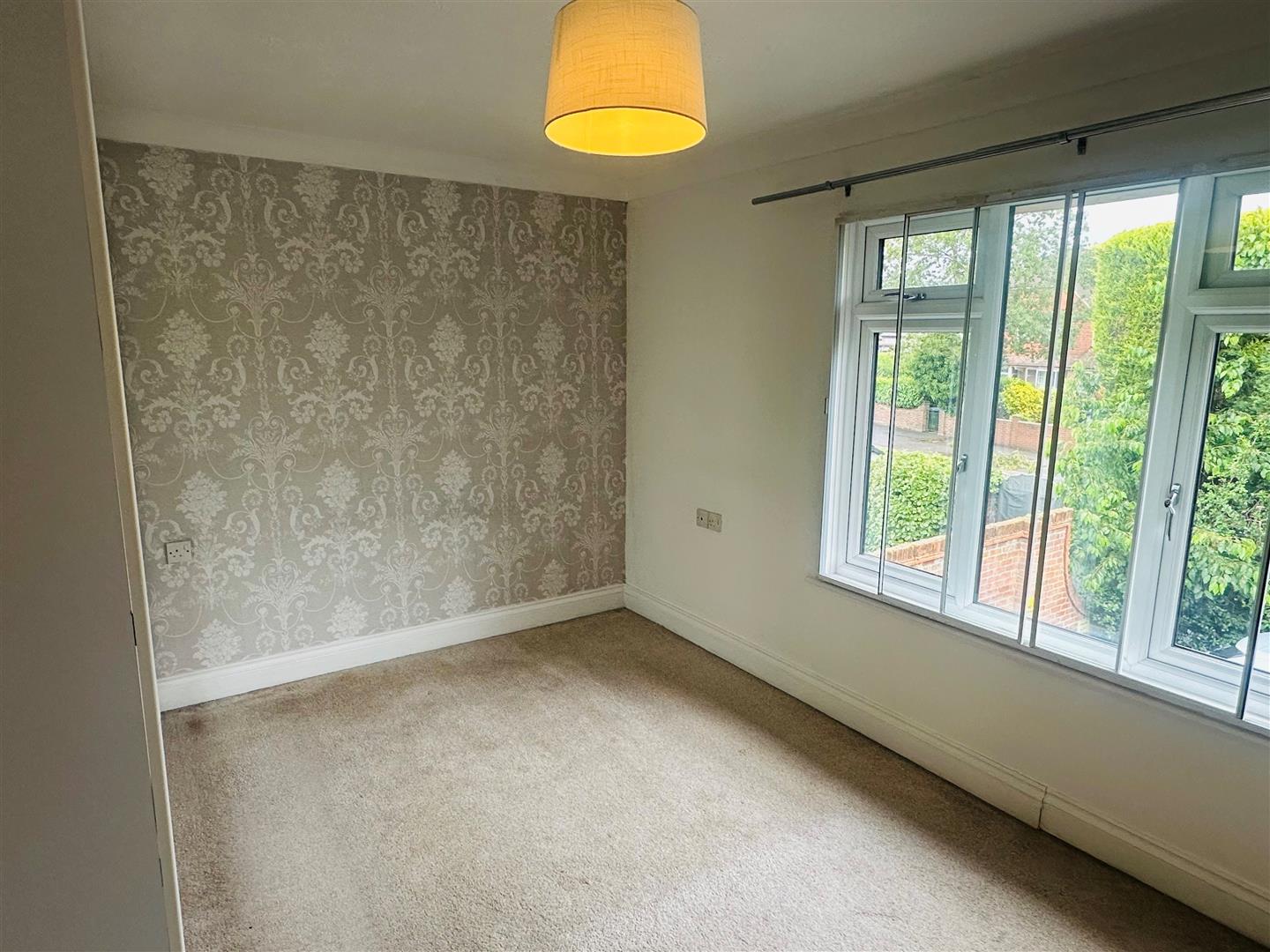 Flat Beaconsfield in Luton