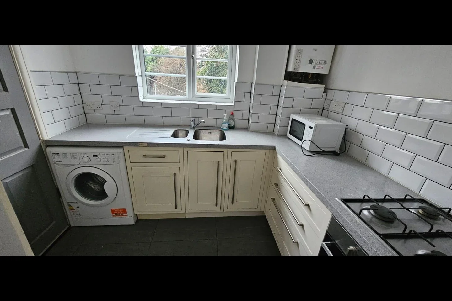 Flat Lampton Road in Greater London