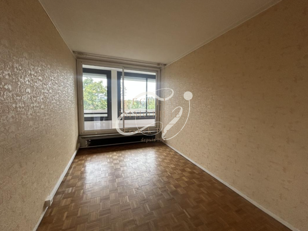 Flat Rue Doyen Georges Chapas in Lyon