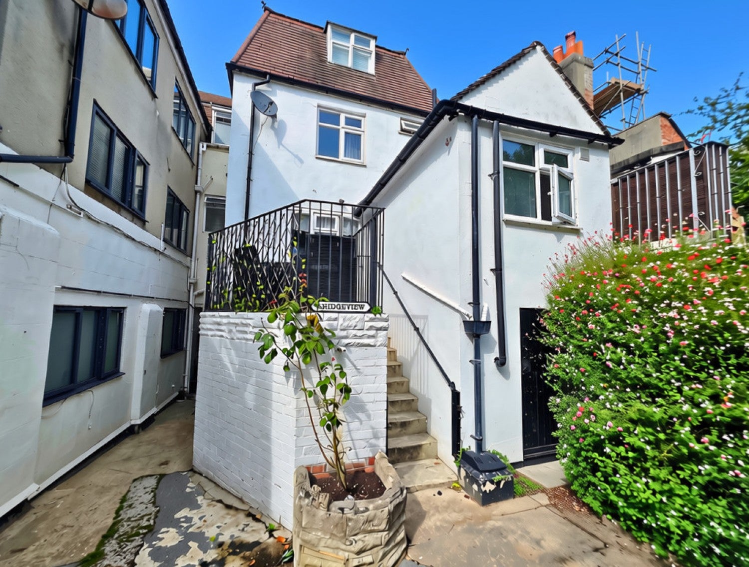 Flat Dorset Terrace in Weymouth