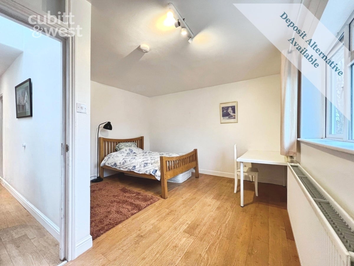 Room Ladies' Mile Road in Patcham