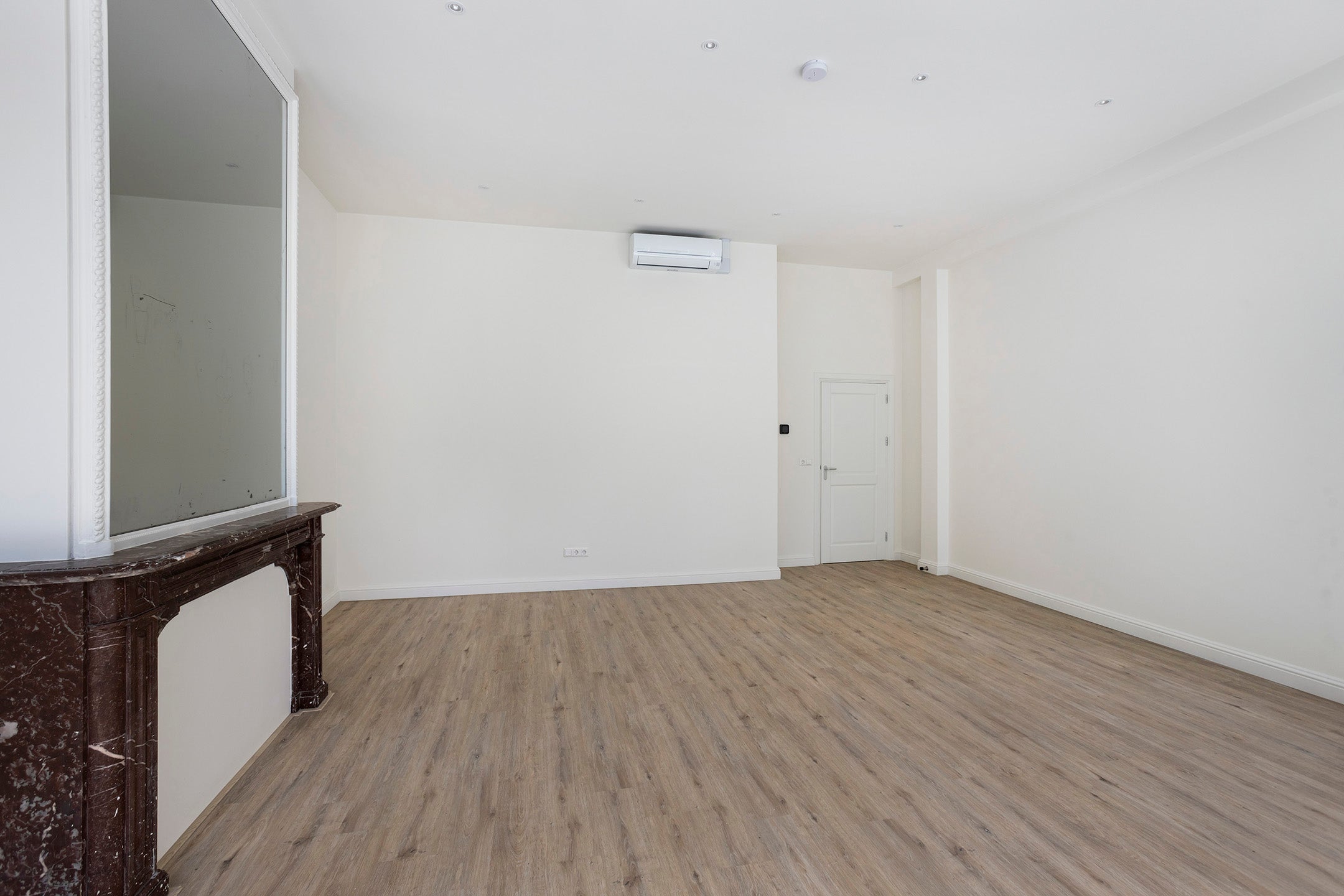 Appartement te huur: Lange Voorhout 21A, 'S-Gravenhage