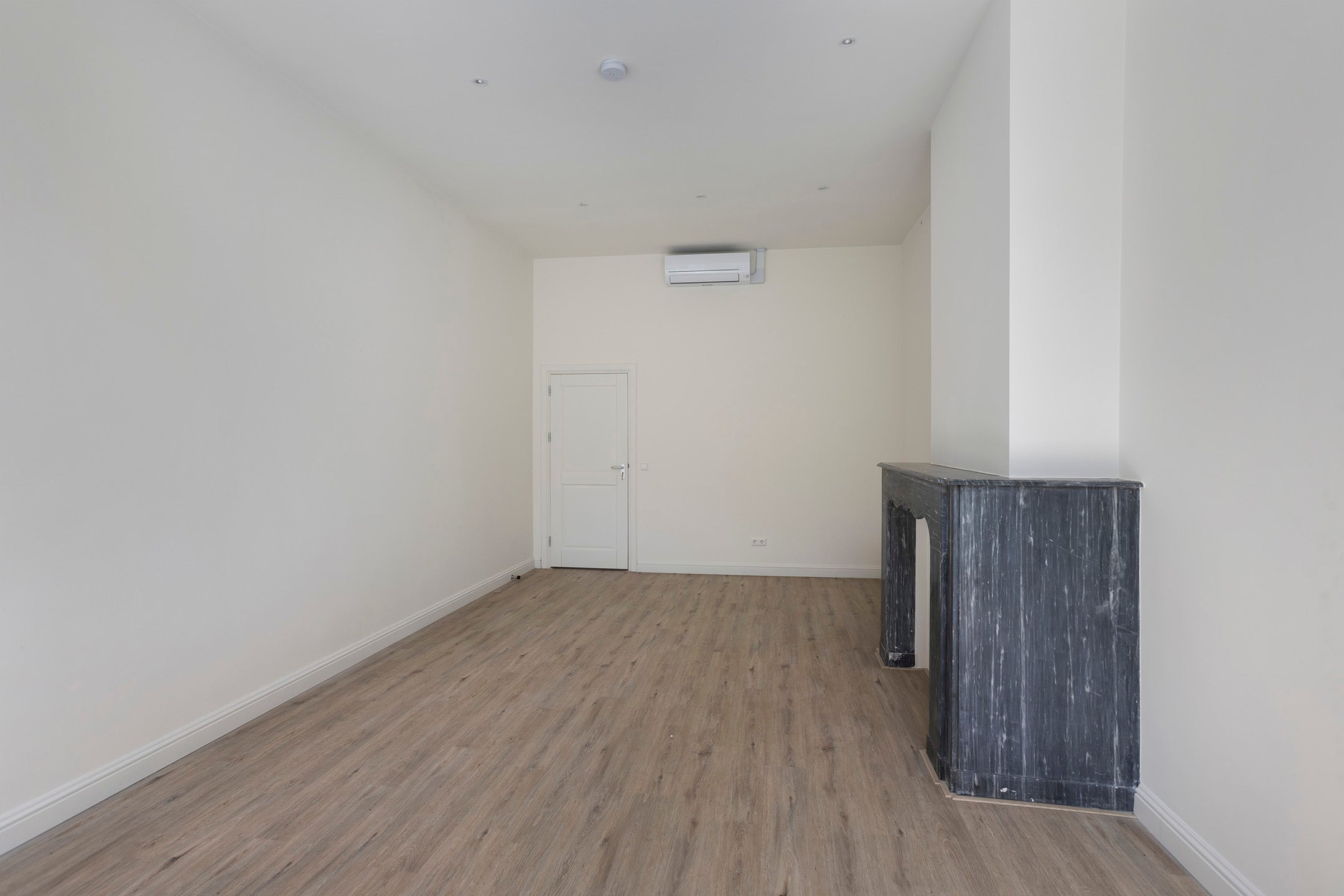 Appartement te huur: Lange Voorhout 21A, 'S-Gravenhage