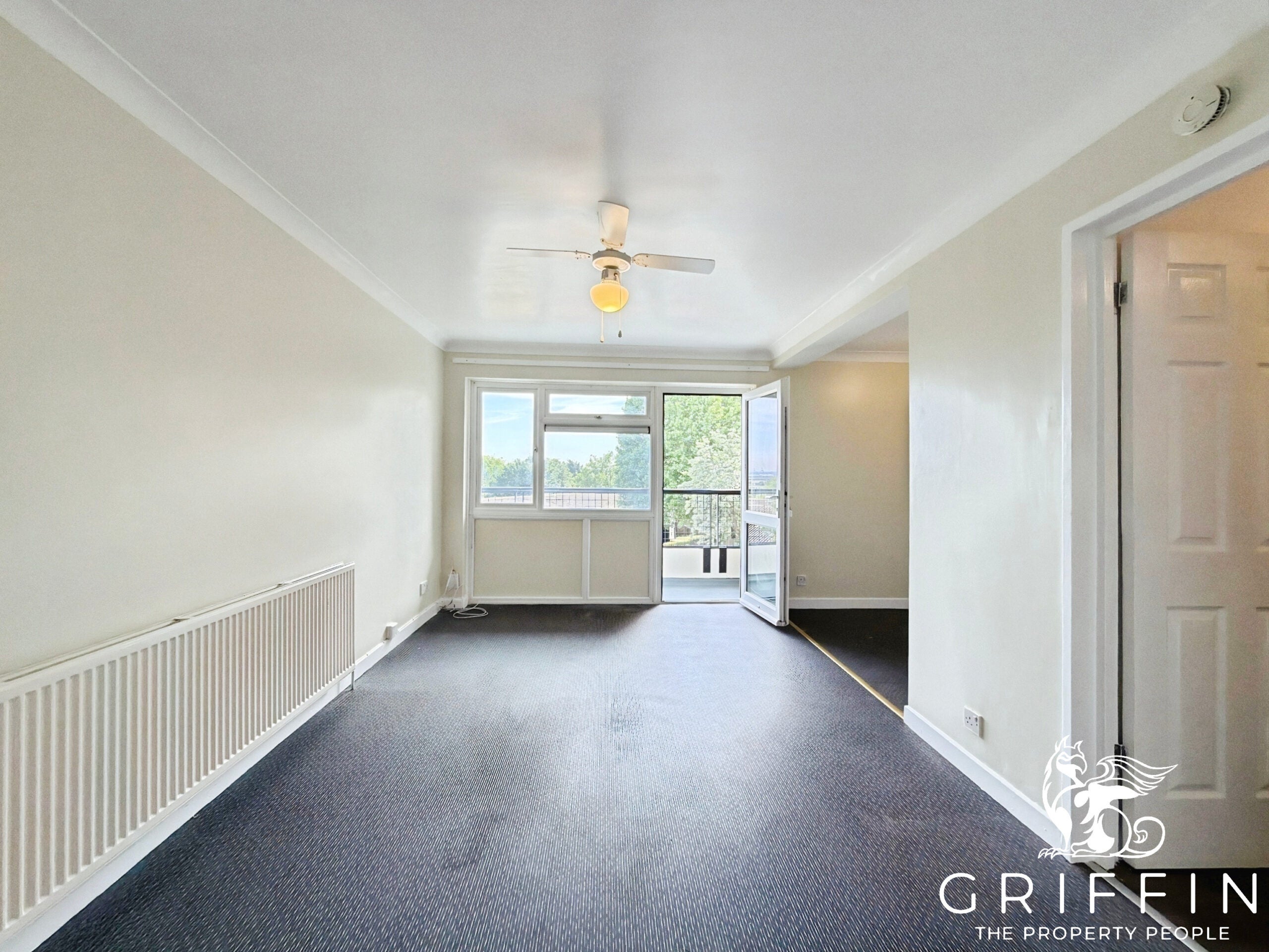 Flat Ryedene Place in Basildon