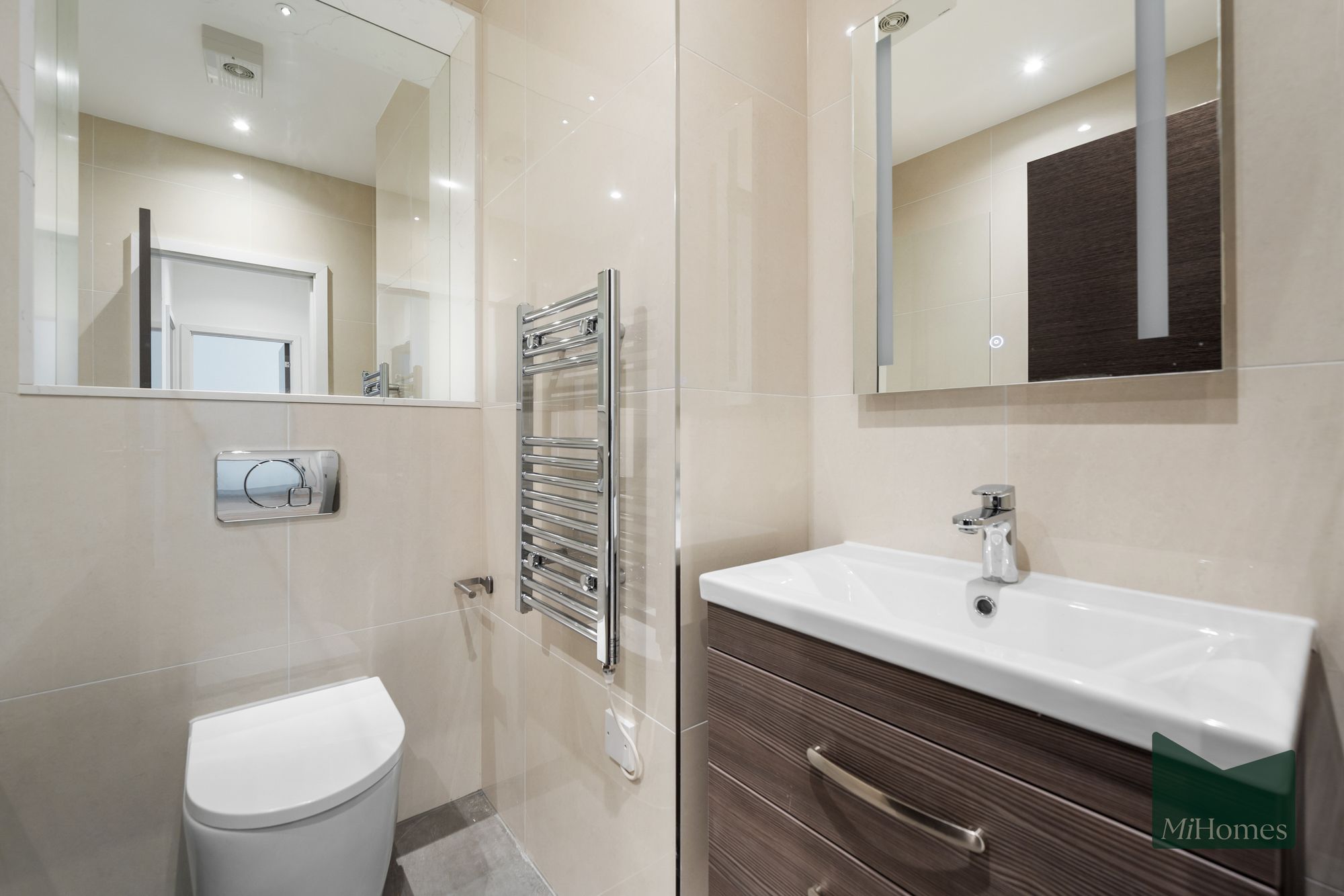 Flat Bath Road in Slough