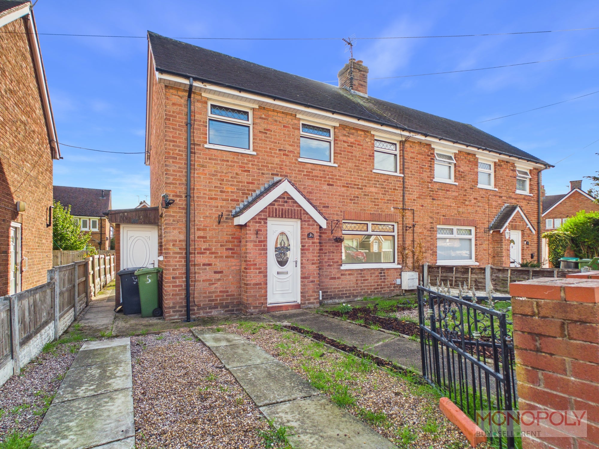 House Poplar Avenue in Gresford
