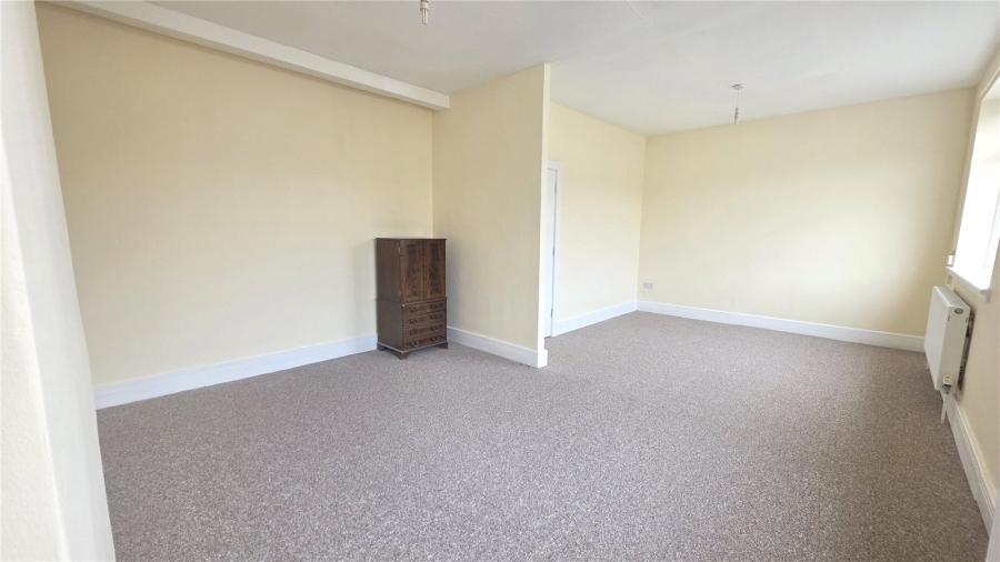 Flat Victoria Road in Swindon