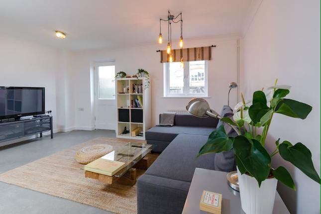 Room Durward Street in Greater London