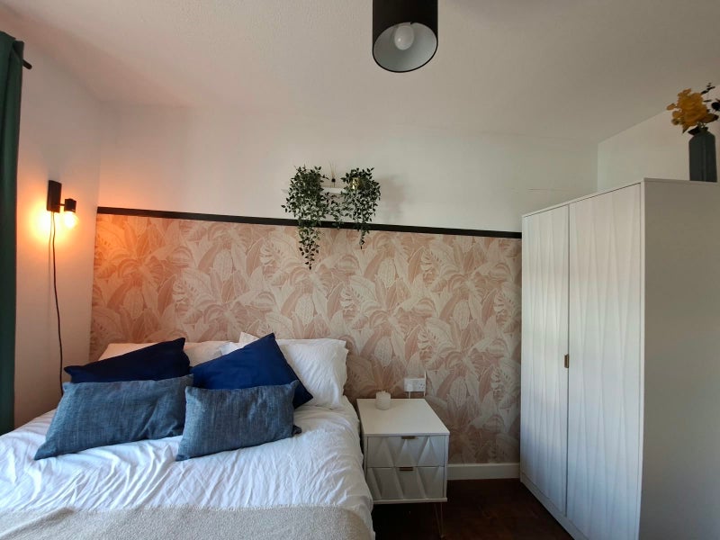 Room Durward Street in Greater London