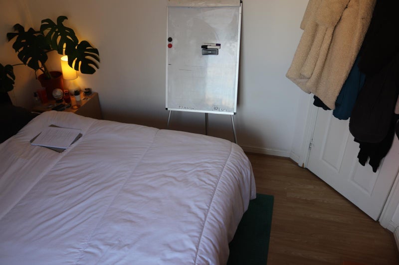Room Island Row in Greater London
