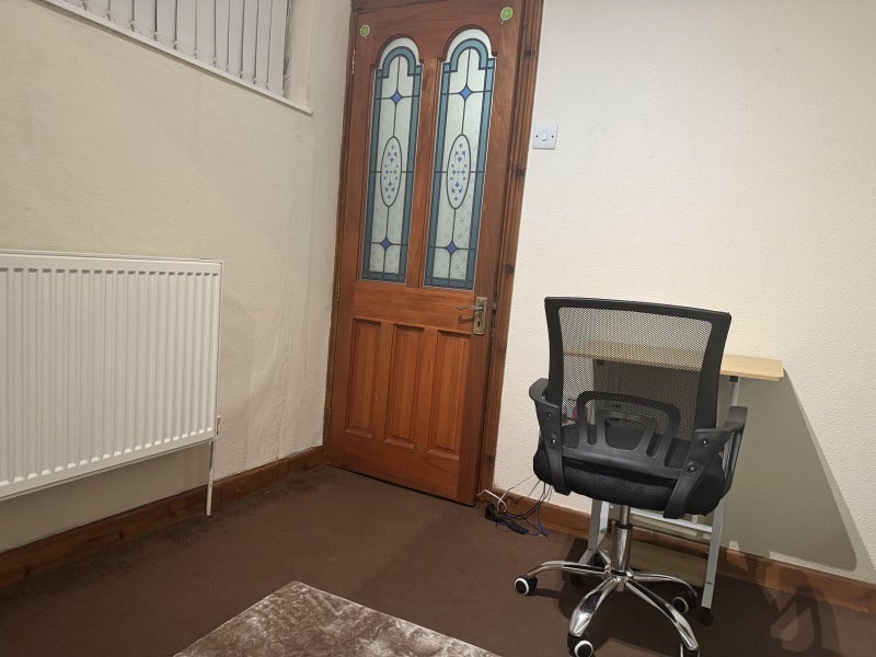 Room De Mandeville Road in Uttlesford